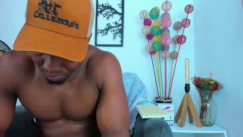 Snapshot of bigcock_latin01 chatting on 12, 1, 2025 sexy muscle online show from 12, 1, 2025