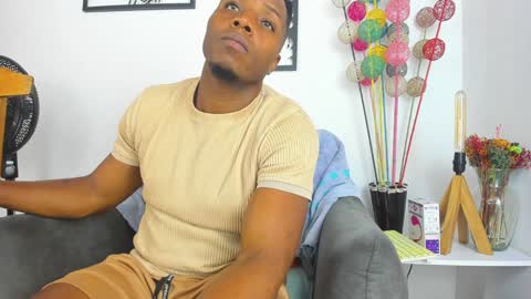 Snapshot of bigcock_latin01 chatting on 20, 1, 2025 sexy muscle online show from 20, 1, 2025