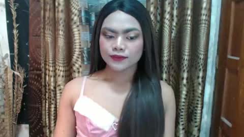 Chloe online show from 4, 12, 2024