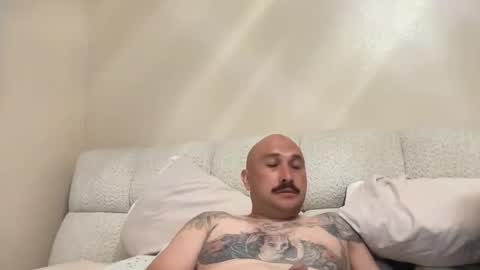 Naughty couple online show from 5, 7, 2026