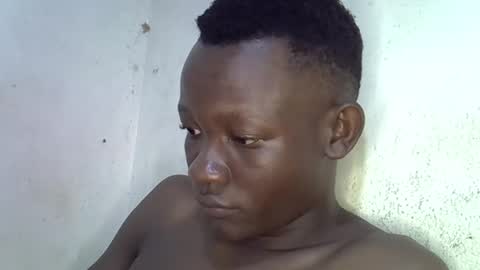 Snapshot of bigfeet9999 chatting on 25, 2, 2025 Ask in pvt online show from 25, 2, 2025