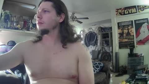 biggerisbetter21 online show from 27, 2, 2025