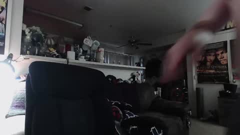 biggerisbetter21 online show from 12, 1, 2026