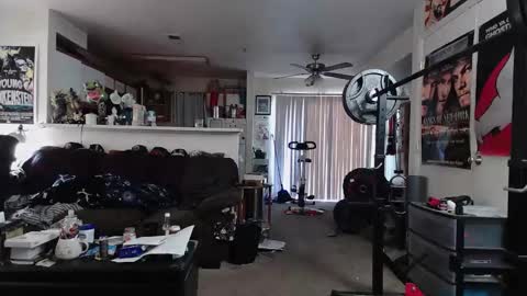 biggerisbetter21 online show from 26, 2, 2026