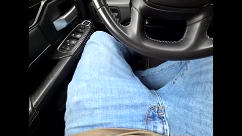 Snapshot of biggpappy69 chatting on 8, 10, 2025 biggpappy69 online show from 8, 10, 2025