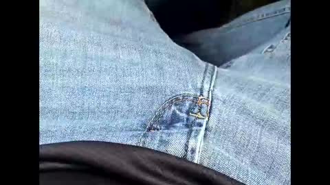 Snapshot of biggpappy69 chatting on 17, 12, 2025 biggpappy69 online show from 17, 12, 2025