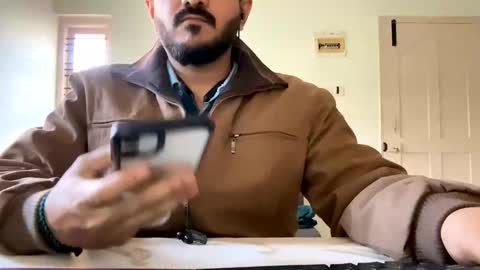 Snapshot of bighandsomesatisfy chatting on 11, 2, 2025 bighandsomesatisfy online show from 11, 2, 2025