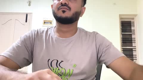 Snapshot of bighandsomesatisfy chatting on 2, 11, 2025 bighandsomesatisfy online show from 2, 11, 2025