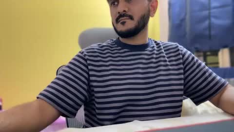 bighandsomesatisfy online show from 28, 2, 2026