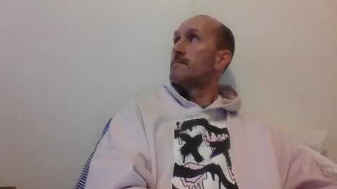 Snapshot of bighugemouthful chatting on 10, 1, 2025 Chaz online show from 10, 1, 2025