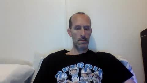 Snapshot of bighugemouthful chatting on 20, 9, 2025 Chaz online show from 20, 9, 2025