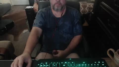 bighugmugg online show from 4, 10, 2025