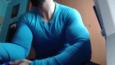 Snapshot of bigstallone chatting on 16, 11, 2025 BigStallion online show from 16, 11, 2025