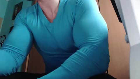 Snapshot of bigstallone chatting on 17, 12, 2025 BigStallion online show from 17, 12, 2025