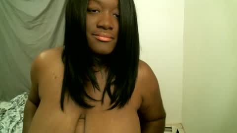 Snapshot of bigtitscassie chatting on 15, 6, 2026 Bigtitscassie online show from 15, 6, 2026
