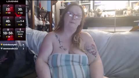 Snapshot of bigtitsgirl9991 chatting on 8, 1, 2025 Kim online show from 8, 1, 2025