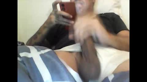 Snapshot of bigtrozo chatting on 6, 5, 2026 bigtrozo online show from 6, 5, 2026