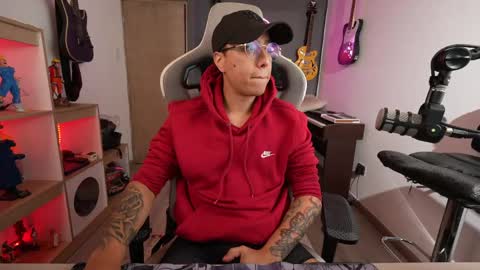 bigxboy96 online show from 17, 4, 2026