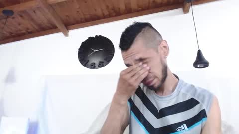 Snapshot of bigzehuz chatting on 13, 2, 2025 andres online show from 13, 2, 2025