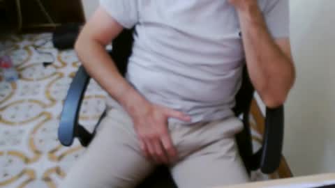 Snapshot of biker_17x14 chatting on 28, 3, 2026 biker_17x14 online show from 28, 3, 2026