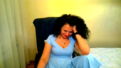 Snapshot of bililay chatting on 19, 6, 2026 DOM NIKA online show from 19, 6, 2026