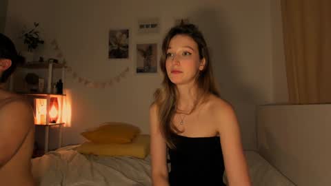 Snapshot of billy_full chatting on 7, 1, 2025 Billy and Lisahelp us to reach 100 likes online show from 7, 1, 2025