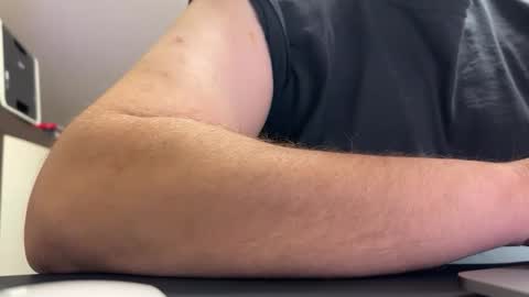 Snapshot of bipeni chatting on 5, 12, 2025 bipeni online show from 5, 12, 2025