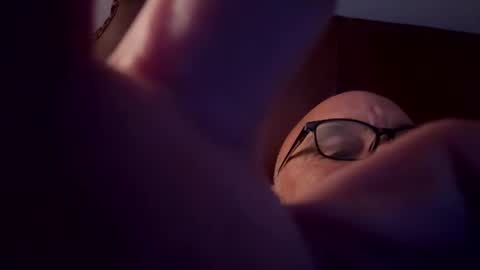 Snapshot of bird70 chatting on 17, 11, 2025 spunday online show from 17, 11, 2025