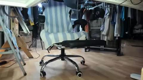 bisexualjay online show from 12, 2, 2026