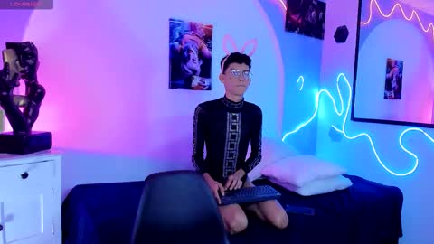  ..  .. online show from 15, 9, 2025