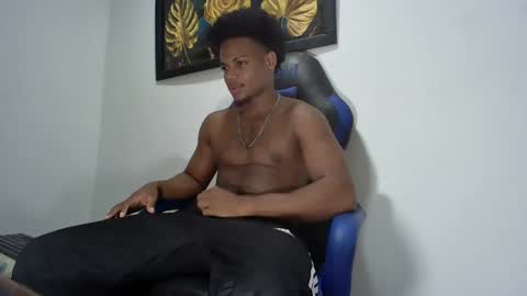 Snapshot of black_dicck chatting on 4, 2, 2025 tu morenito online show from 4, 2, 2025