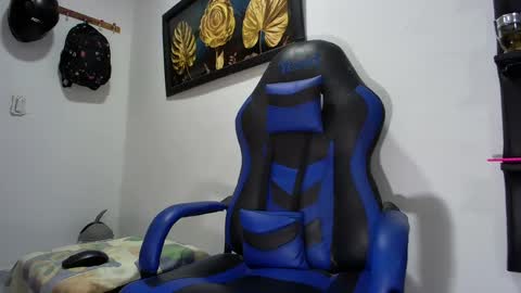 Snapshot of black_dicck chatting on 24, 2, 2025 tu morenito online show from 24, 2, 2025