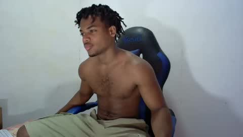 Snapshot of black_dicck chatting on 22, 9, 2025 tu morenito online show from 22, 9, 2025