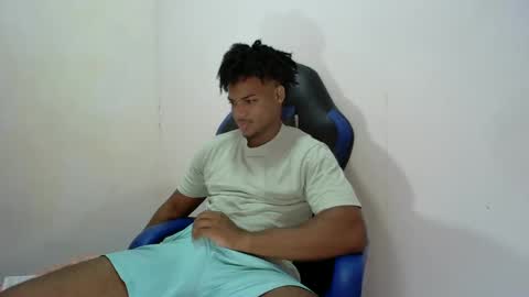 Snapshot of black_dicck chatting on 3, 10, 2025 tu morenito online show from 3, 10, 2025