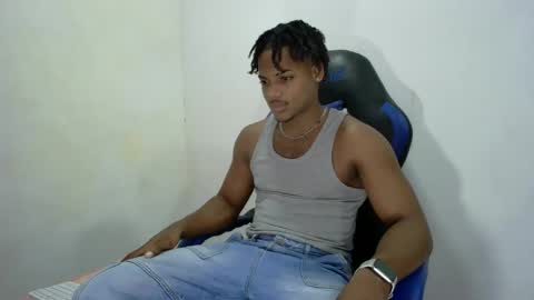 Snapshot of black_dicck chatting on 17, 10, 2025 tu morenito online show from 17, 10, 2025
