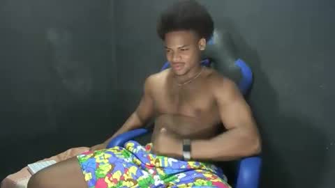 Snapshot of black_dicck chatting on 23, 10, 2025 tu morenito online show from 23, 10, 2025