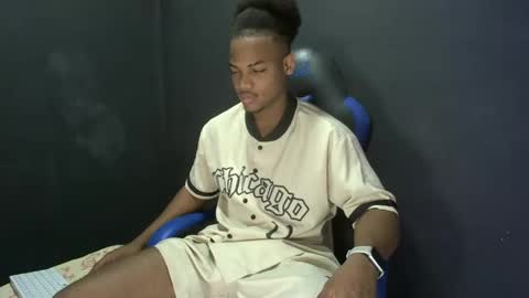 Snapshot of black_dicck chatting on 1, 11, 2025 tu morenito online show from 1, 11, 2025