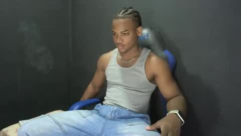 Snapshot of black_dicck chatting on 5, 11, 2025 tu morenito online show from 5, 11, 2025
