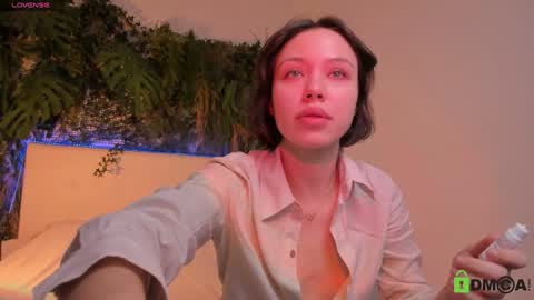 Jenny online show from 12, 12, 2024