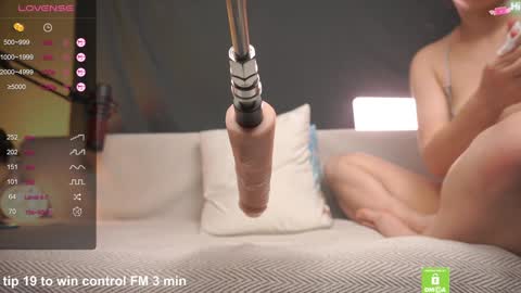 Snapshot of black_n_wh1te chatting on 21, 1, 2025 black_n_wh1te online show from 21, 1, 2025