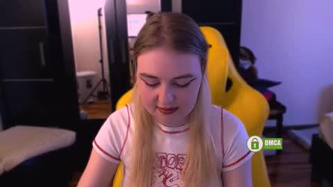 Sasha and Bella online show from 24, 11, 2025