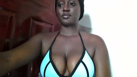 Snapshot of black_paanther chatting on 14, 11, 2025 black_paanther online show from 14, 11, 2025