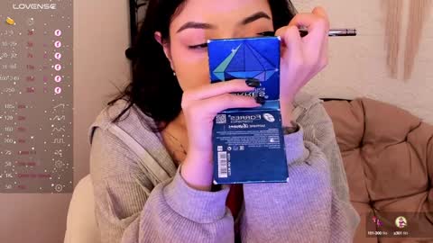 Mon Mon online show from 8, 1, 2025