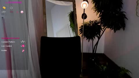 Mon Mon online show from 2, 3, 2025