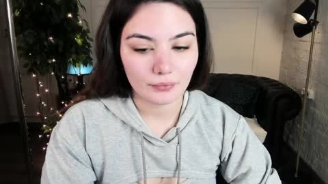 Mon Mon online show from 3, 4, 2026