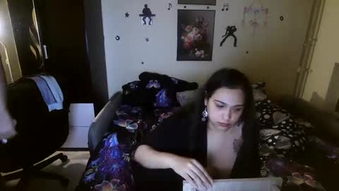 blackandwhiteboy6 online show from 31, 12, 2024