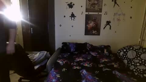 blackandwhiteboy6 online show from 2, 1, 2025