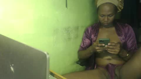 Snapshot of blackasiancockts chatting on 29, 9, 2025 Crystal online show from 29, 9, 2025