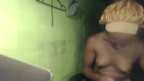 Snapshot of blackasiancockts chatting on 30, 9, 2025 Crystal online show from 30, 9, 2025