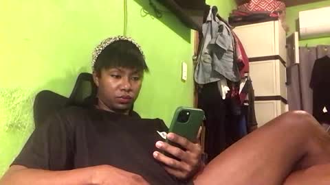 Snapshot of blackasiancockts chatting on 27, 10, 2025 Crystal online show from 27, 10, 2025